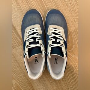 NEW OnCloud Cloudrift women’s size 8 sneakers